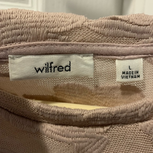Aritzia Wilfred top pink - Picture 7 of 7